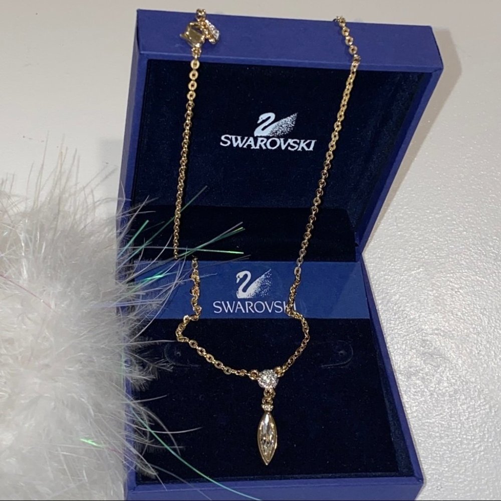 Gold Swarovski‎ Genuine Crystals Necklace - Picture 7 of 9